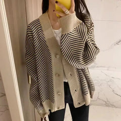 Bxoxo Women's Sweater Button Down V-Neck Striped Cardigan Knitted Tops Single Breasted Autumn Winter Casual Chic Knitwear Outfit