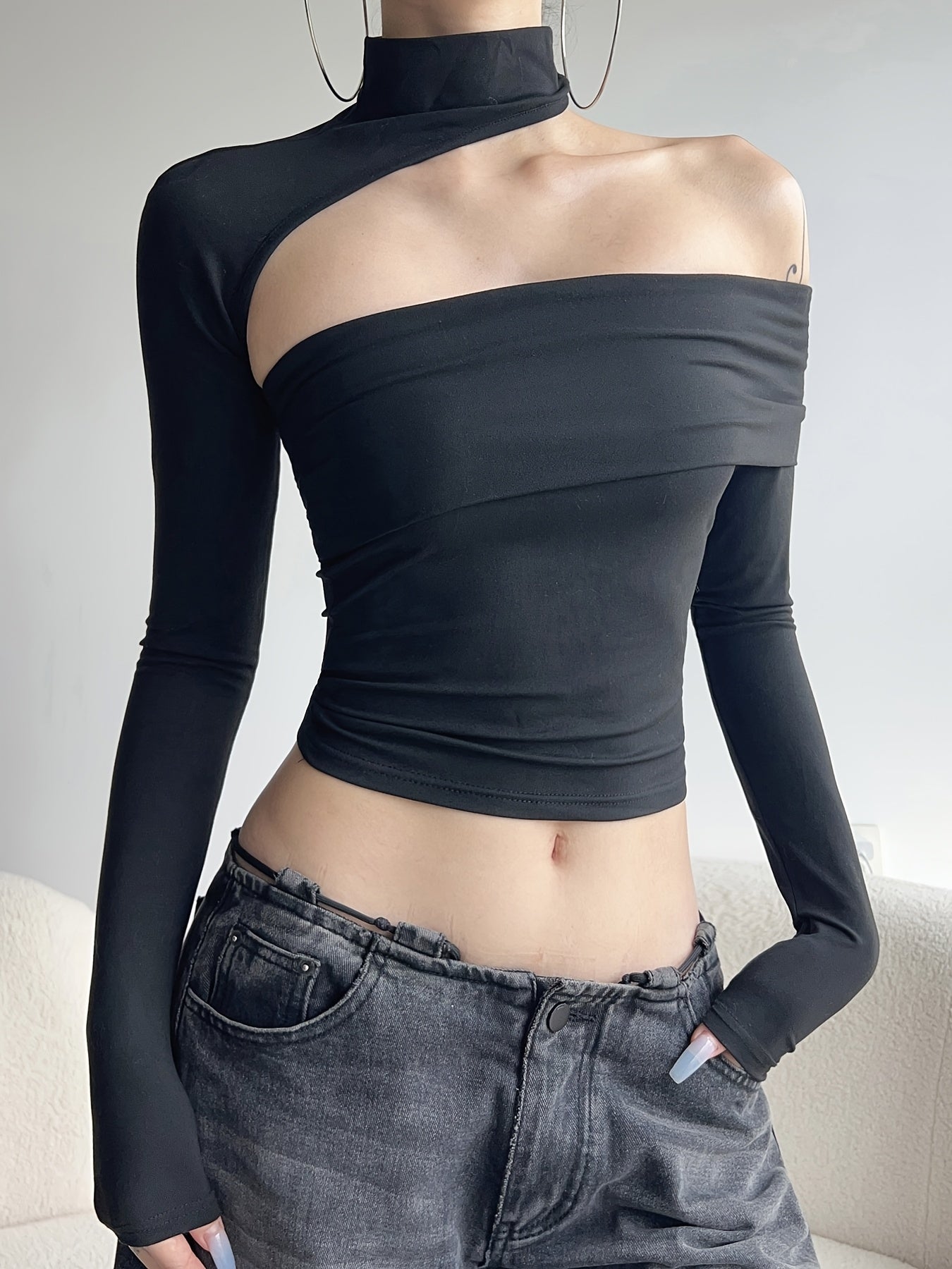 BXOXO [1pc Off-Shoulder T-Shirt] 1pc SassyGals Sexy Asymmetric Off-Shoulder T-Shirt for Women - Knit Polyester, Short Length, Solid Color, Slim Fit, Spring/Summer Fashion Top