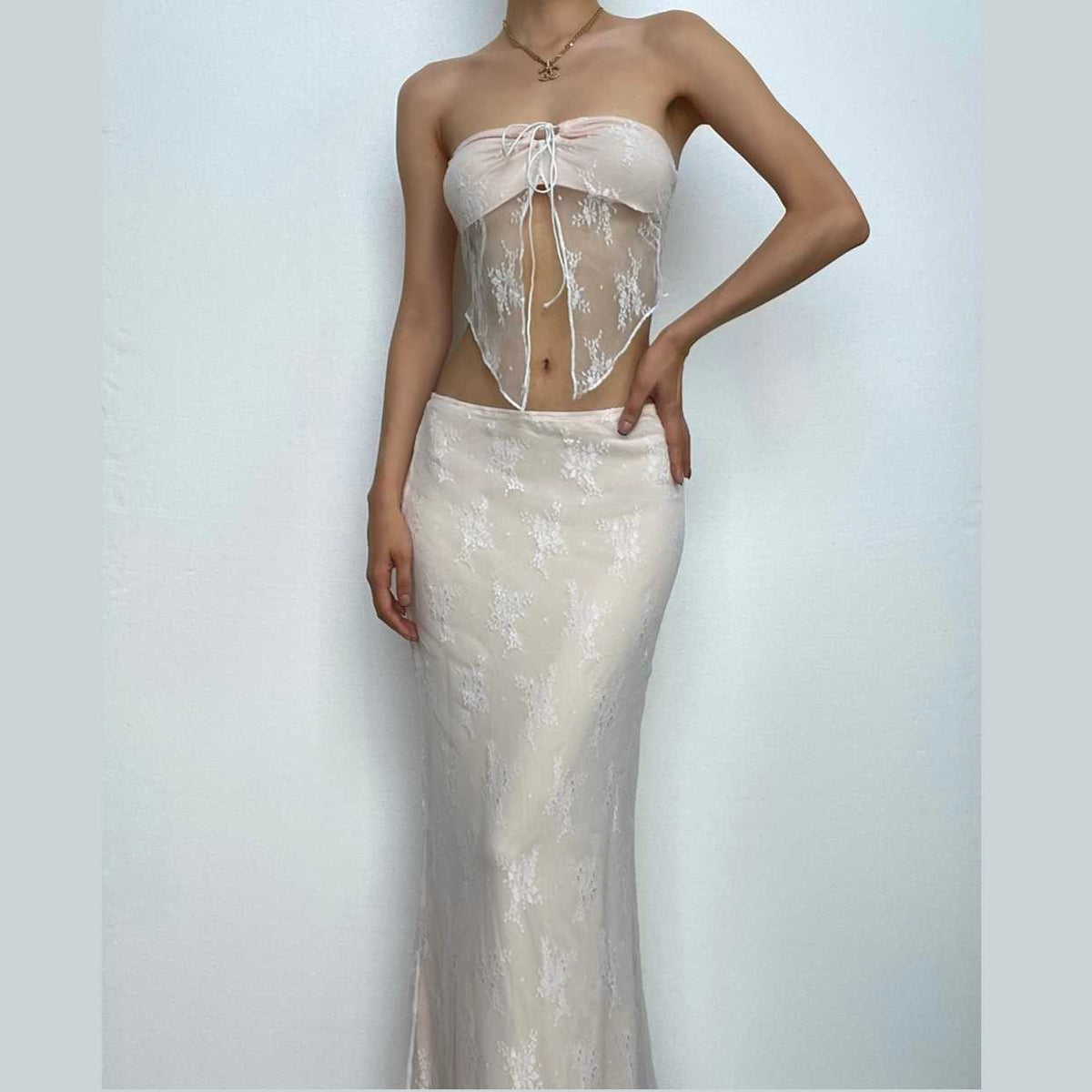 Lace Contrast Self Tie Backless Tube Maxi Skirt Set