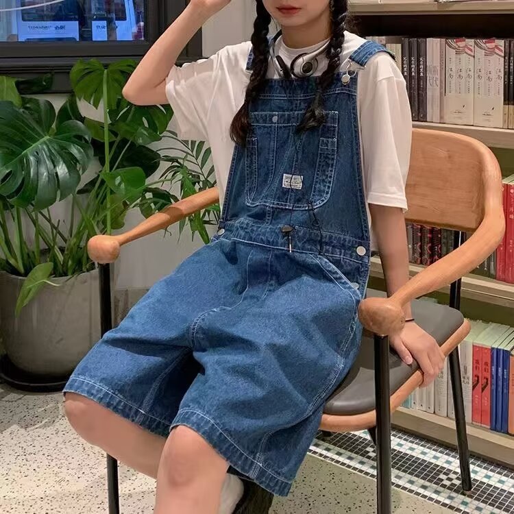 Loose Blue Denim Suspender Pants Women's Spring Girlfriends Wear Wide Leg Shorts Slimming Age-Reducing One-Piece Pants