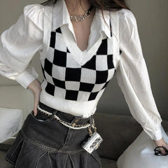 dti outfits Spring New Retro Black and White Chessboard Plaid Knitted Vest V-neck Slimming Short Inner Wear