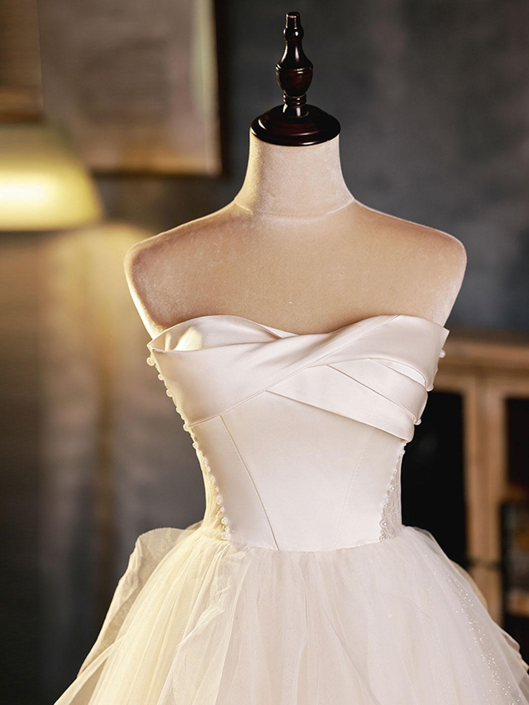 BXOXO White Sweetheart Neck Tulle Short Prom Dress, Light Champagne Homecoming Dress