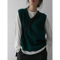 non binary outfits Dark Green Sweater Sleeveless Sweater New V-neck Ins Versatile Retro Outer Wear Loose Vest for Women