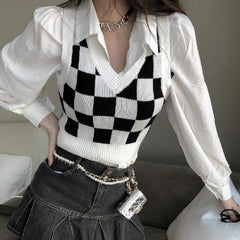 dti outfits Spring New Retro Black and White Chessboard Plaid Knitted Vest V-neck Slimming Short Inner Wear