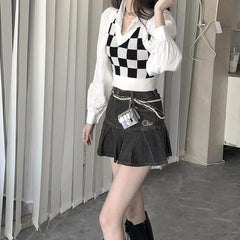 dti outfits Spring New Retro Black and White Chessboard Plaid Knitted Vest V-neck Slimming Short Inner Wear