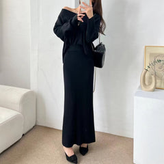 duo costumes Women's Korean-Style Chic Autumn and Winter Gentle Temperament V-neck Pullover Sweater + High Waist Slimming Sheath Half-Length
