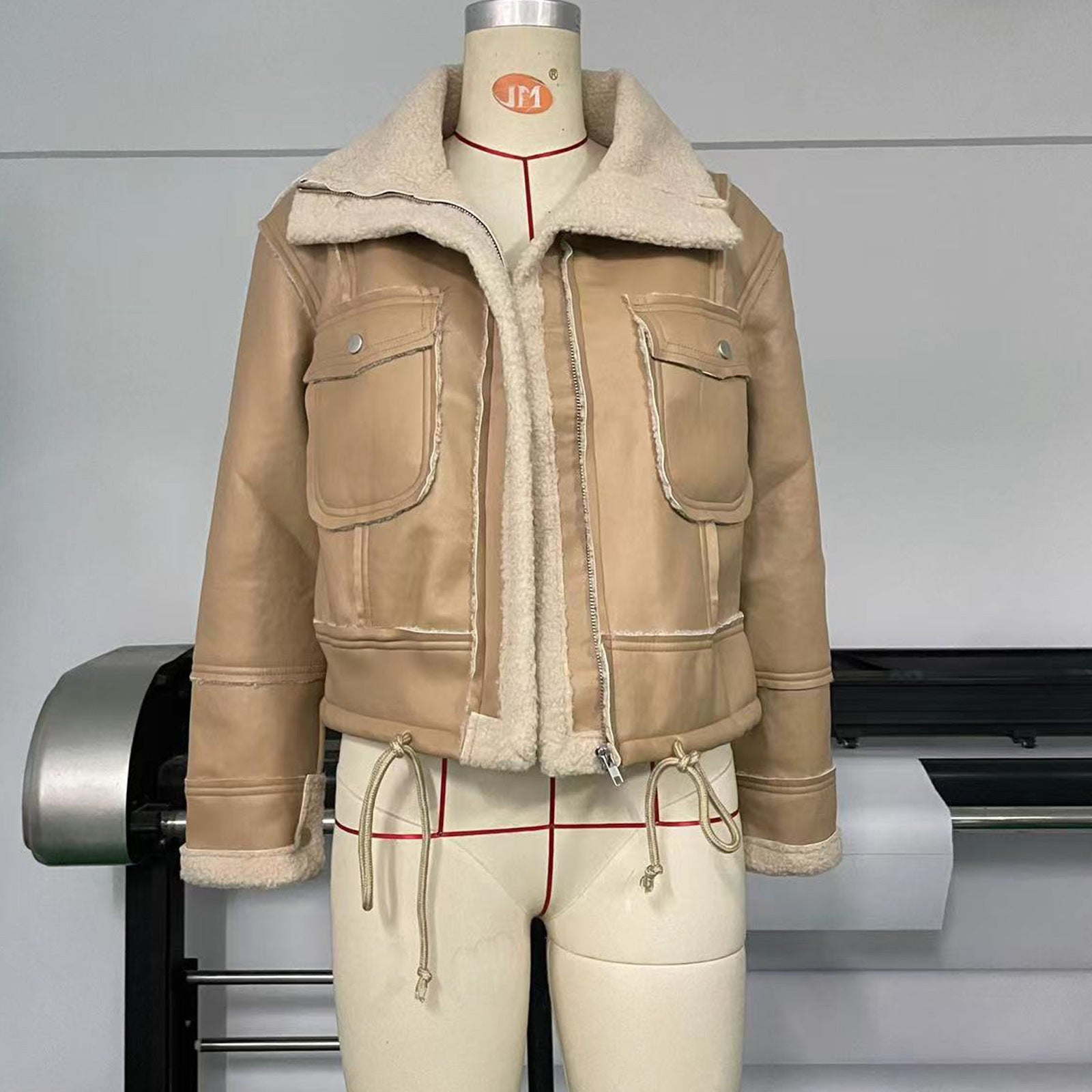 Autumn and Winter Coat Lamb Wool Short Coat Zipper Machine Car Style Jacket Top Female