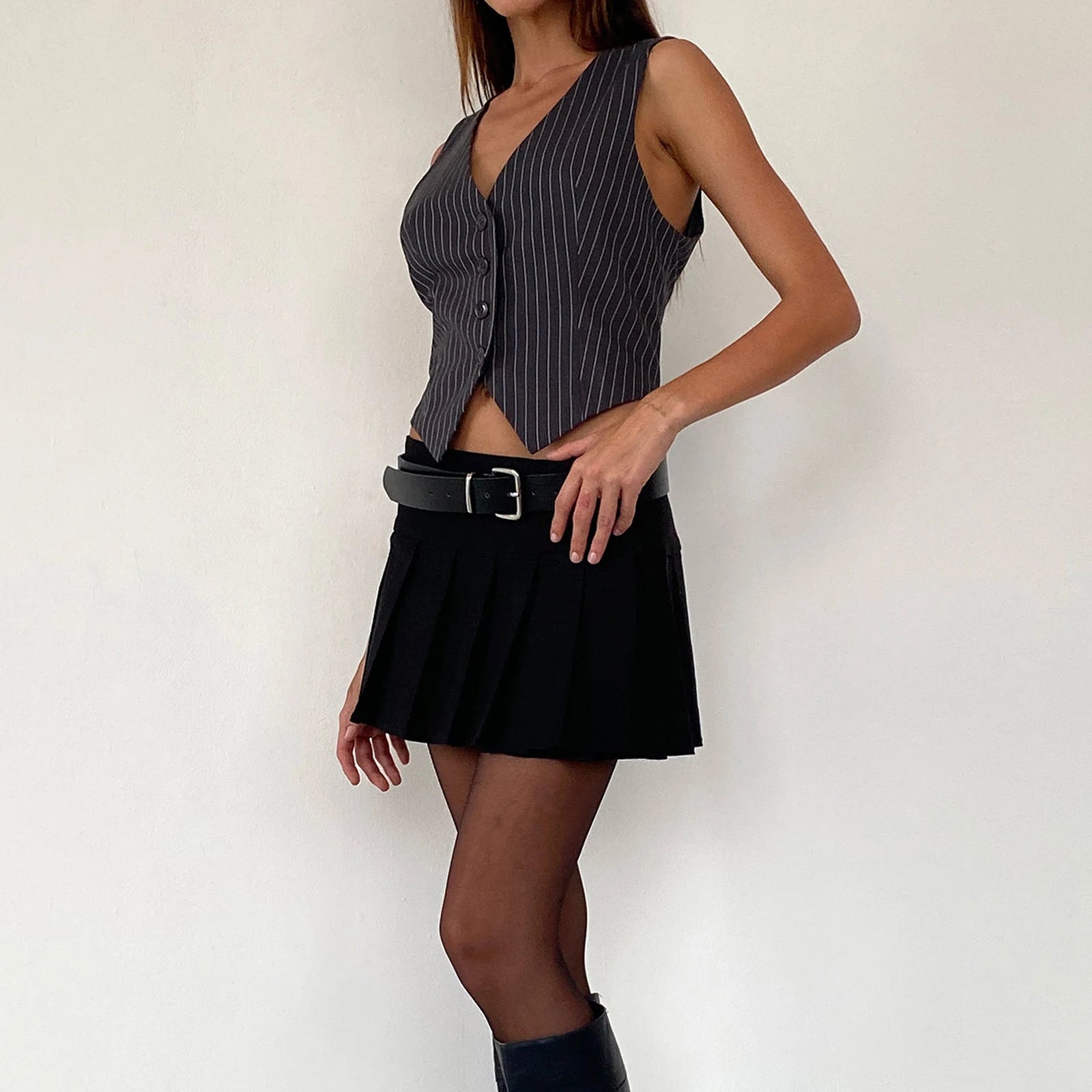 BXOXO Fashion Women Pinstripe Vest Vintage Sleeveless V Neck Crop Suit Vest Dressy Casual Button Waistcoat Y2K Outerwear Gilet