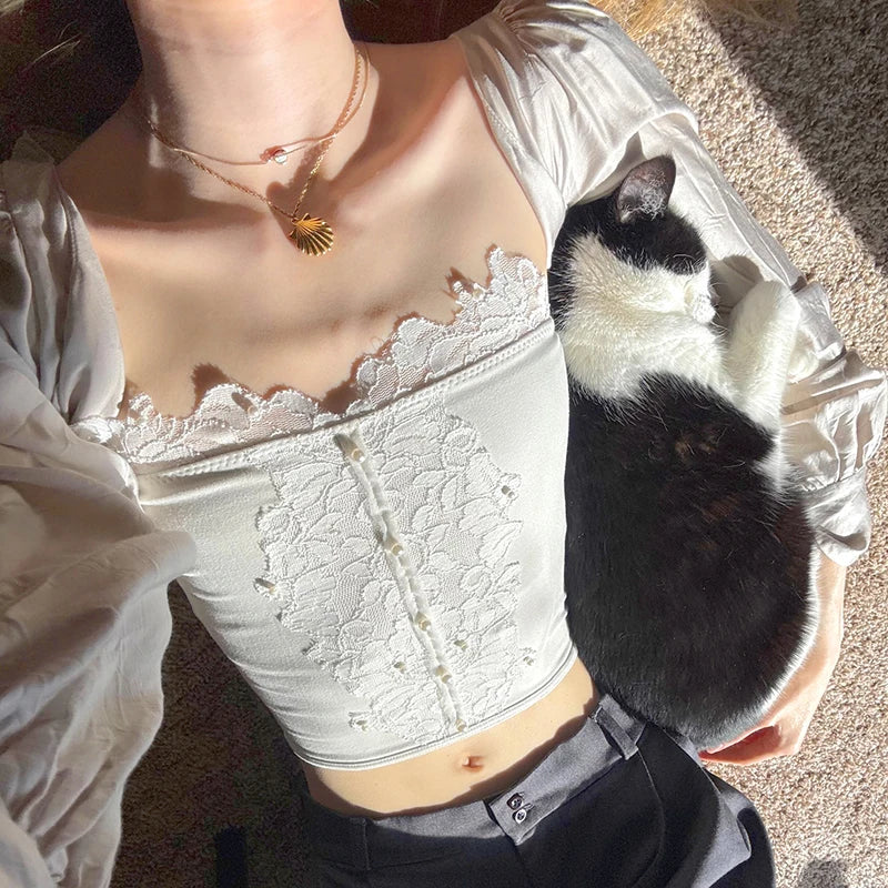 BXOXO Holiday White Stitching Lace Camis Vintage 2000s Sleeveless Skinny Crop Tops Women Casual Summer Retro Tees y2k Aesthetic
