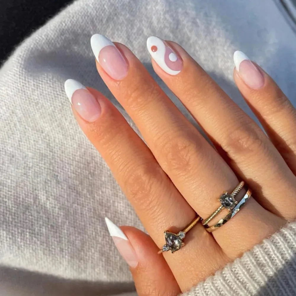 Bxoxo 24P French Oval False Nails Girls White Edge Design Nude Color Wearable Press on Nail Full Cover Short Acrylic Almond Fake Nails