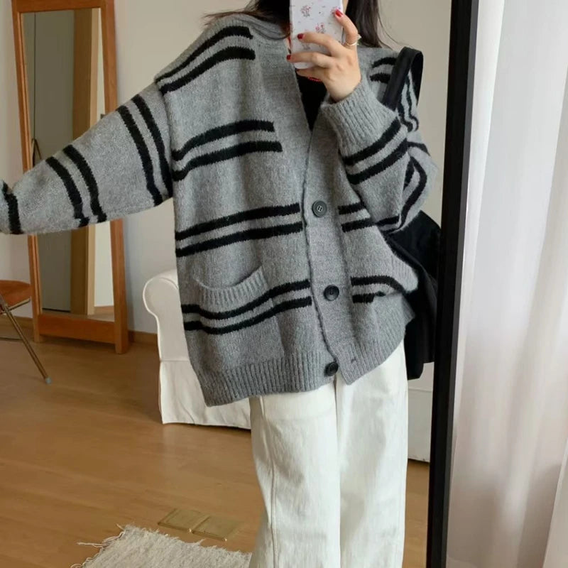 Bxoxo Women Cardigan Sweater Striped V-neck Button-up Sweater Jacket Comfy Cozy Slouchy Cardi Autumn Winter Casual Outfit
