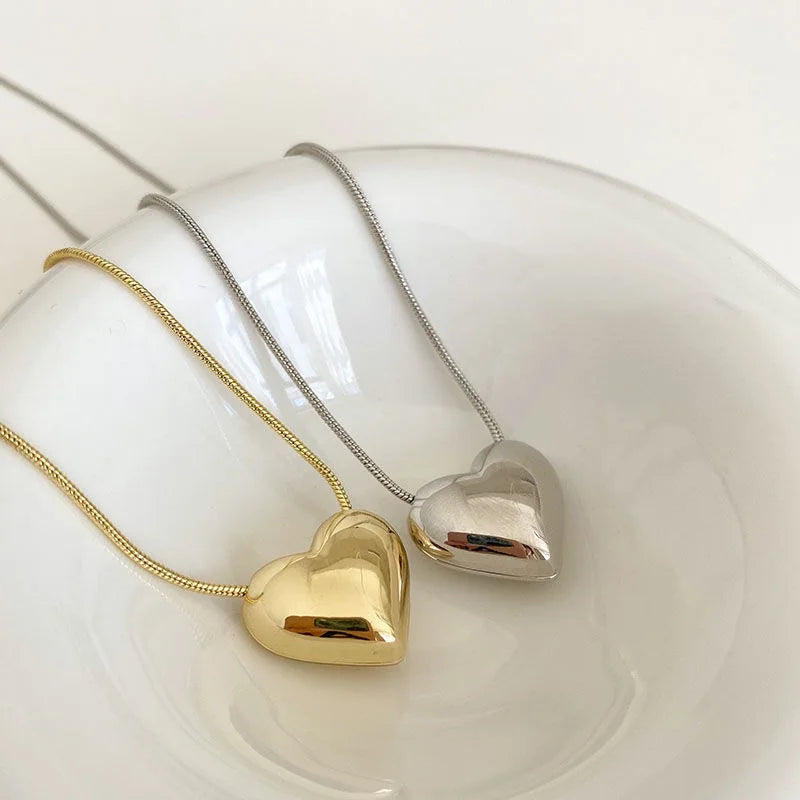BXOXO Vintage Love Heart Pendant Necklace for Women Trend Aesthetic Gold Color Metal Chain Collar Choker Party Jewelry Birthday Gifts