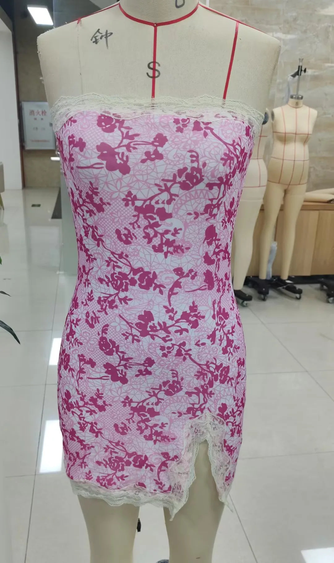 BXOXO Women's Summer Mini Tube Dress Fashion Lace Patchwork Floral Print Strapless Slit Hem Bodycon Dress Party Clubwear