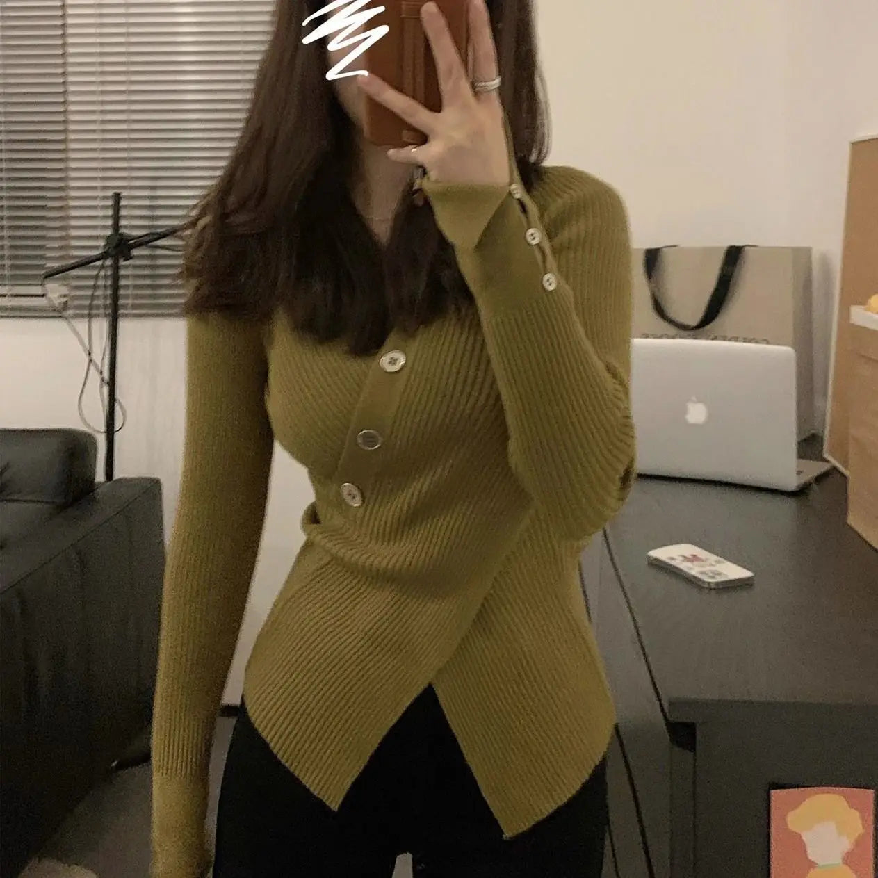 41332313751638|41332313784406|41332313882710|41332313915478