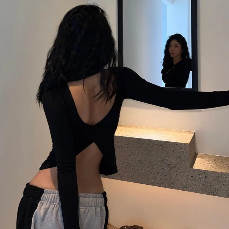Bxoxo Sexy Long Sleeve Backless T Shirt Gothic Round-neck Skinny Women Crop Tops 2022 Autumn Fashion Black Tees Party Clubwear