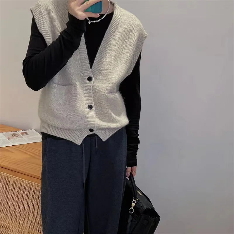 Bxoxo Knitted Cardigan Vest 2025 Autumn Lazy Style Women's Solid Sleeveless V-neck Single Breasted Pocket Sweater Female Knitwear Tank