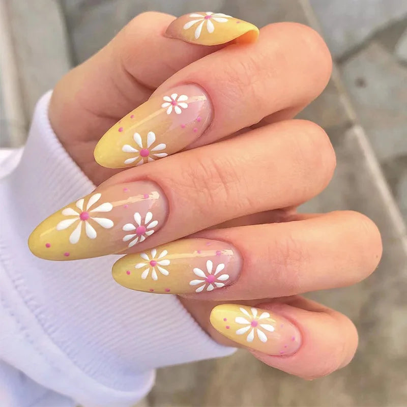 Bxoxo 24P French Oval False Nails Girls White Edge Design Nude Color Wearable Press on Nail Full Cover Short Acrylic Almond Fake Nails