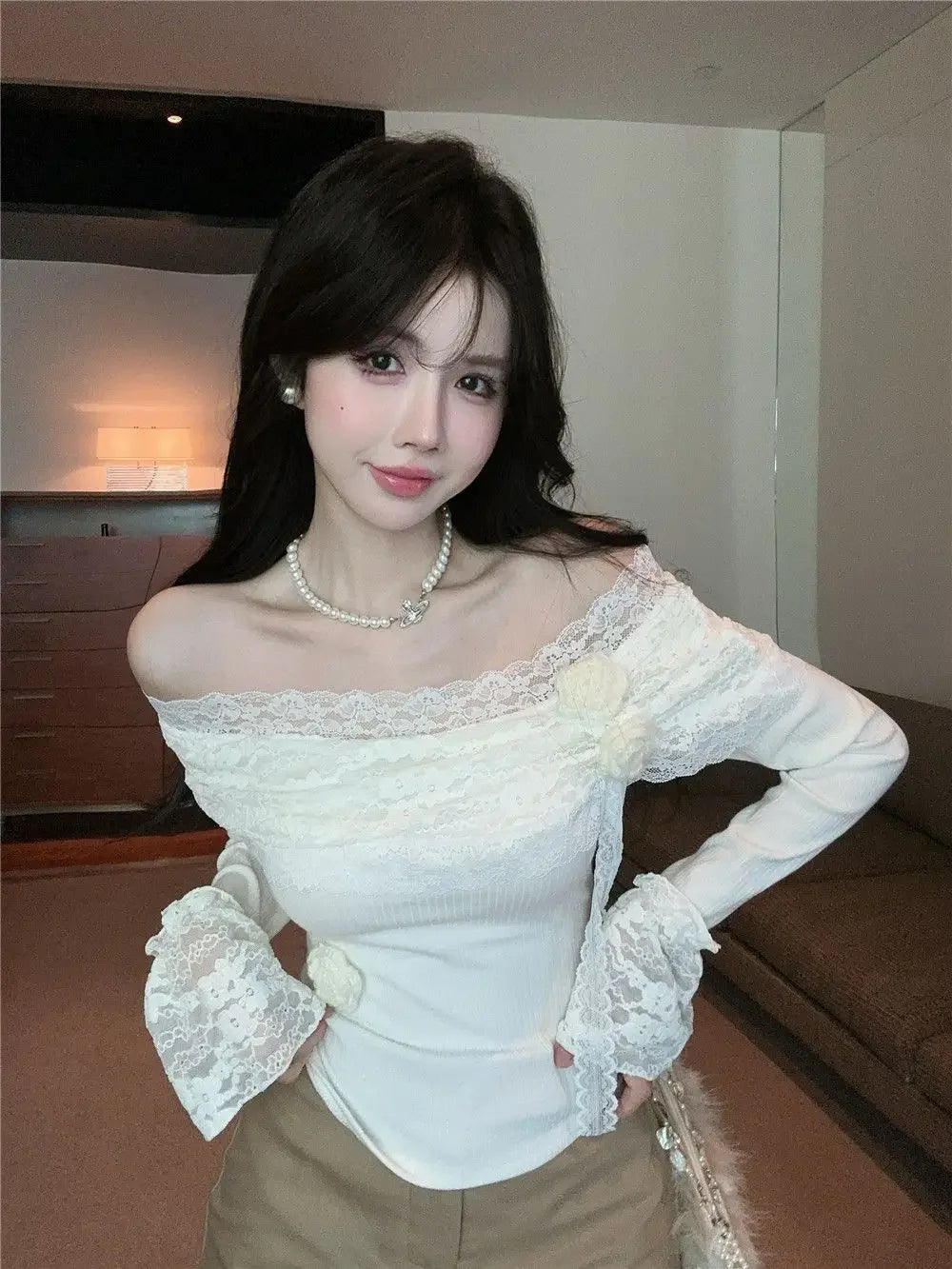 Bxoxo Fashion Slash Neck Women T Shirt Korean Elegant Lace Patchwork Flower Crop Top Sweet Slim Long Sleeve Ladies Base Tees New