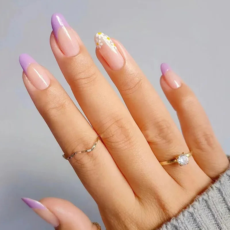 Bxoxo 24P French Oval False Nails Girls White Edge Design Nude Color Wearable Press on Nail Full Cover Short Acrylic Almond Fake Nails