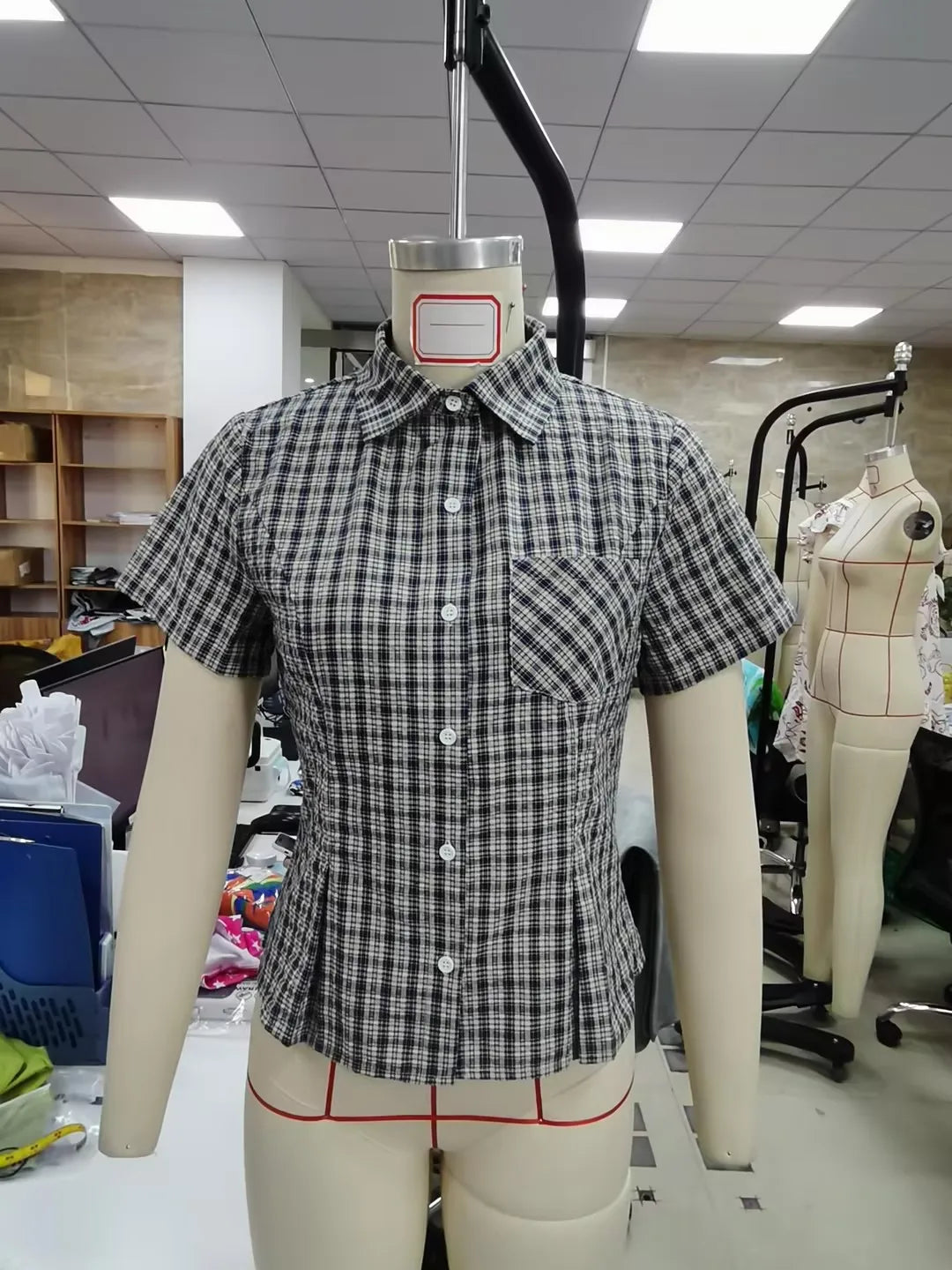 BXOXO Women Y2k Short Sleeve Button Down Shirts Coquette V Neck Collared Crop Tops Vintage Slim Fit Going Out Blouse