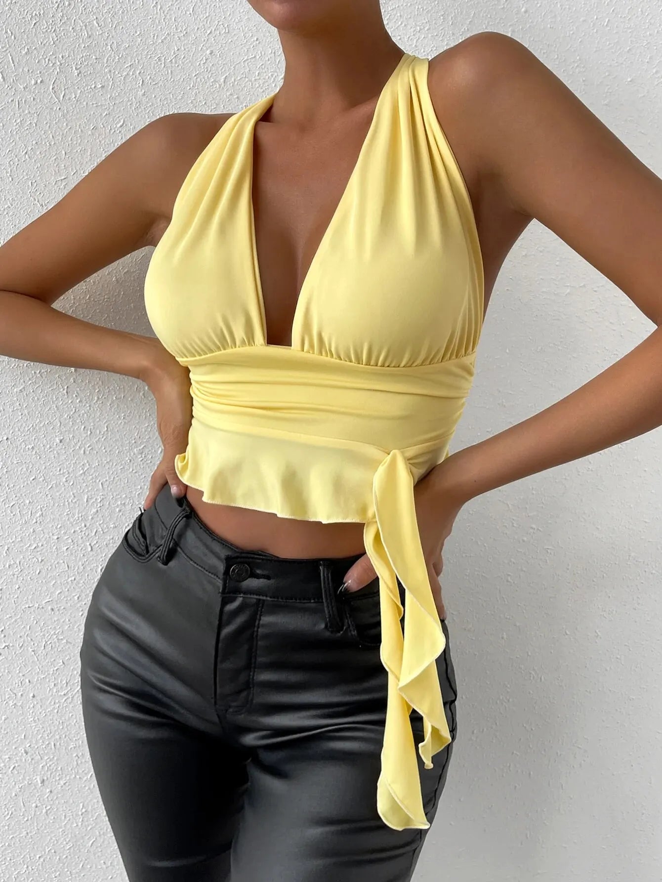 BXOXO Women's Sexy Tight Fitting Deep V-neck Pleated Top Tight Fitting 2024 Spring Beach Resort Nightclub New Model