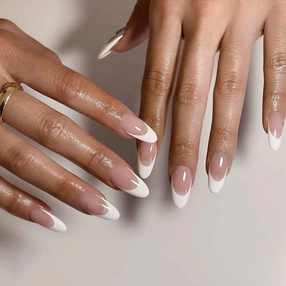 Bxoxo 24P French Oval False Nails Girls White Edge Design Nude Color Wearable Press on Nail Full Cover Short Acrylic Almond Fake Nails