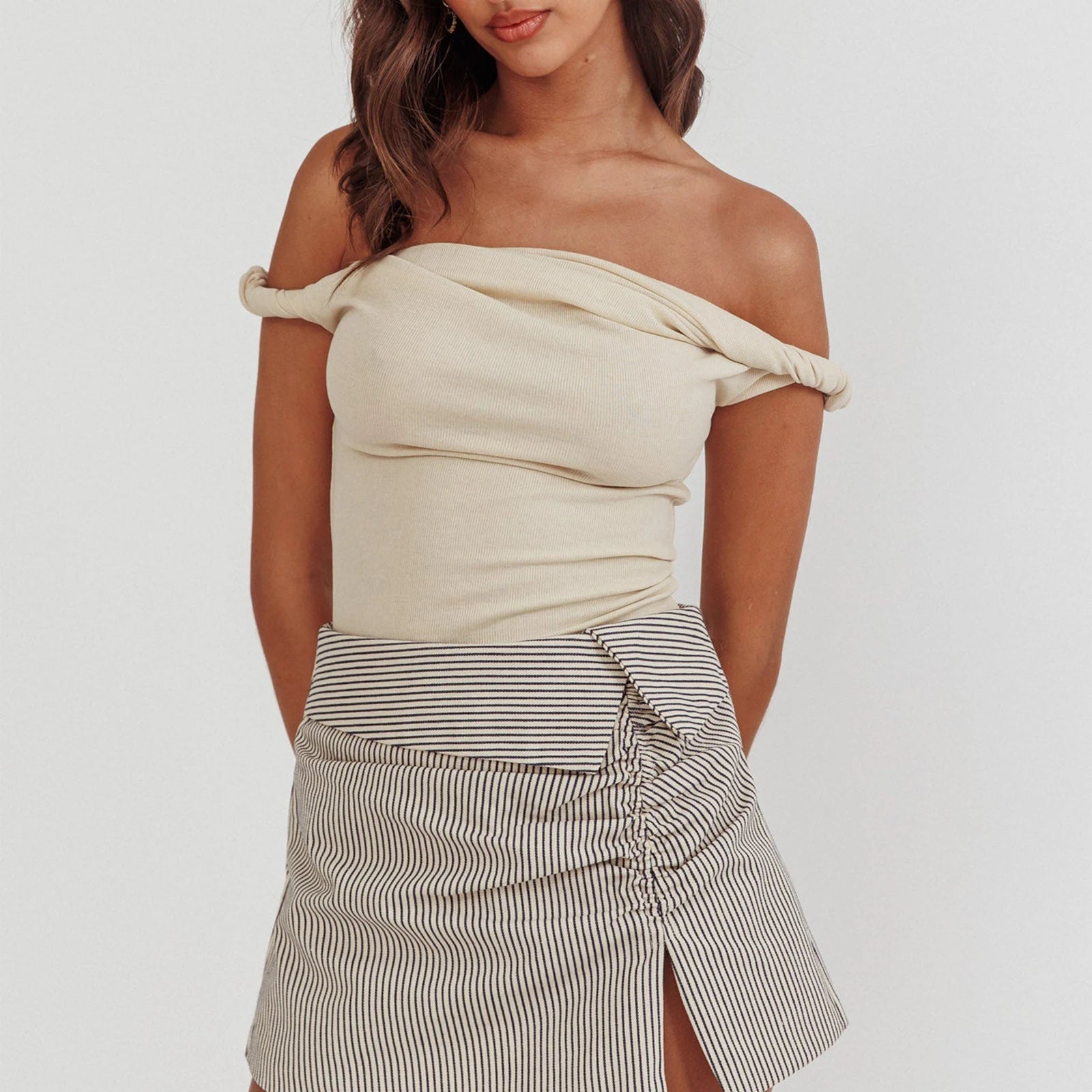 BXOXO Women Off Shoulder Top Sleeveless Twist Strap Tank Tops Slim Fit Stretch Ruched Crop Top Going Out Y2k Bustier