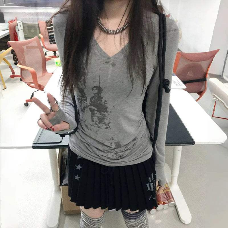 BXOXO Japanese Y2k Graffiti Print T-shirt Trashy 2000s Style V-neck T Shirt Vintage Harajuku Streetwear Grunge American Retro