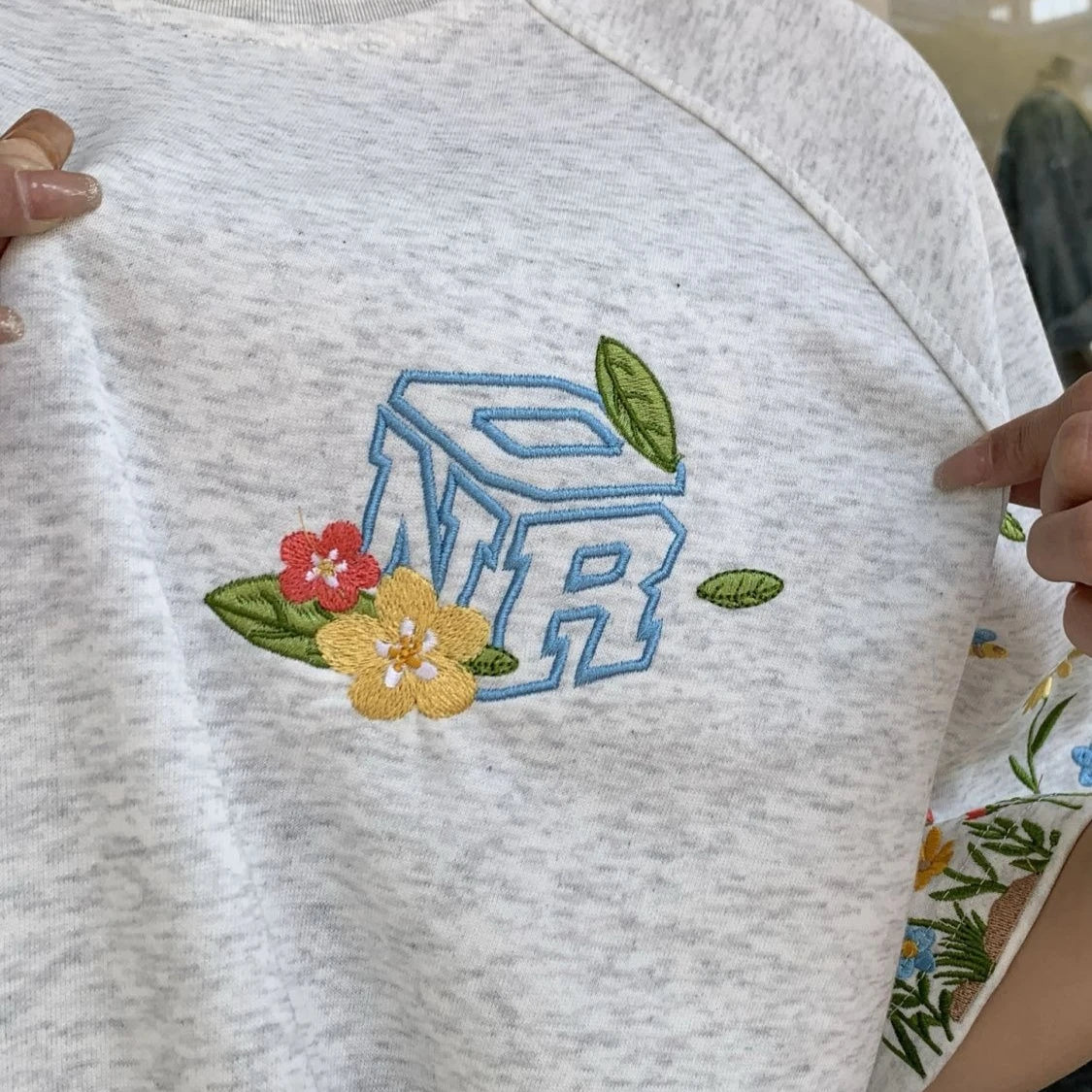 Bxoxo Korean Casual Short Sleeve Women T Shirts Y2K Chic Flower Embroidery Loose O Neck Tees Bf Summer Fashion Cotton Tops New
