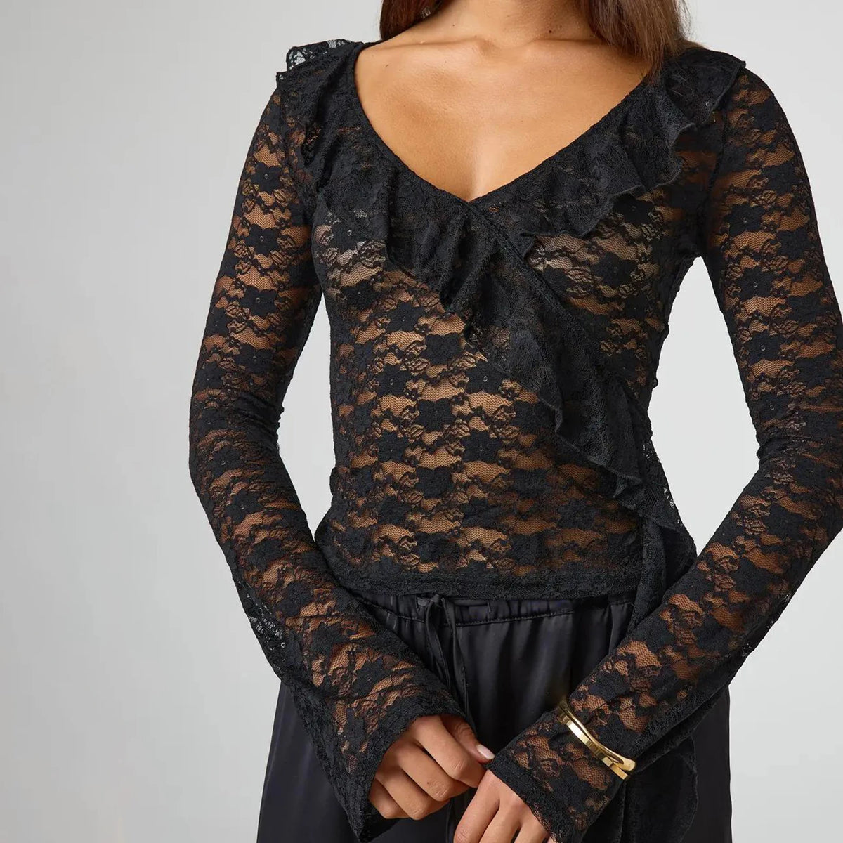 BXOXO Women Long Sleeve T-Shirts Lace Ruffles V-Neck Shirts Spring Summer Slim Fit Casual Tops Y2K Fashion Streetwear