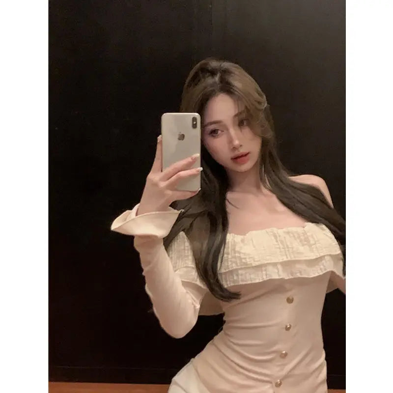 Bxoxo Women Clothing Sweet Slim Fit Flare Sleeves Top Off Shoulder Lotus Leaf Edge Black Knit T-shirt Crop  Ropa De Mujer Graphic