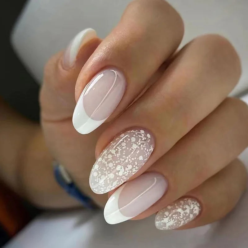 Bxoxo 24P French Oval False Nails Girls White Edge Design Nude Color Wearable Press on Nail Full Cover Short Acrylic Almond Fake Nails