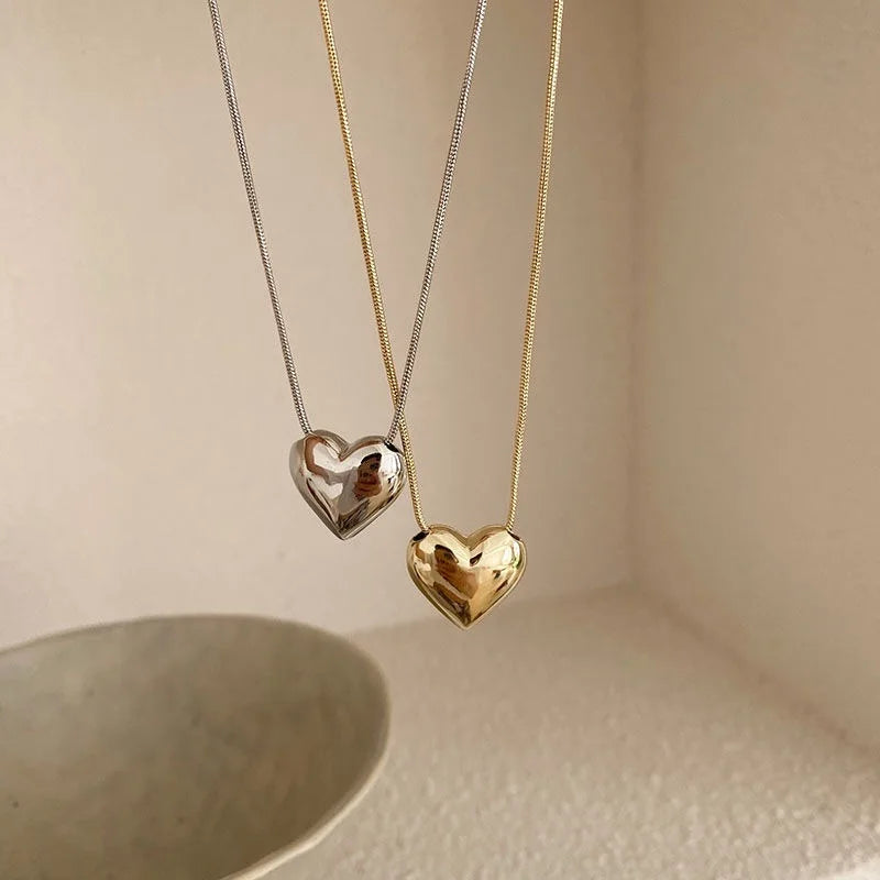 BXOXO Vintage Love Heart Pendant Necklace for Women Trend Aesthetic Gold Color Metal Chain Collar Choker Party Jewelry Birthday Gifts