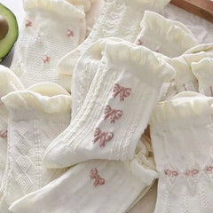BXOXO Simple White Socks Versatile Lovely Bowknot Small Flowers Women's Medium Tube Socks kawaii Harajuku jk Lolita Girls Cotton Socks