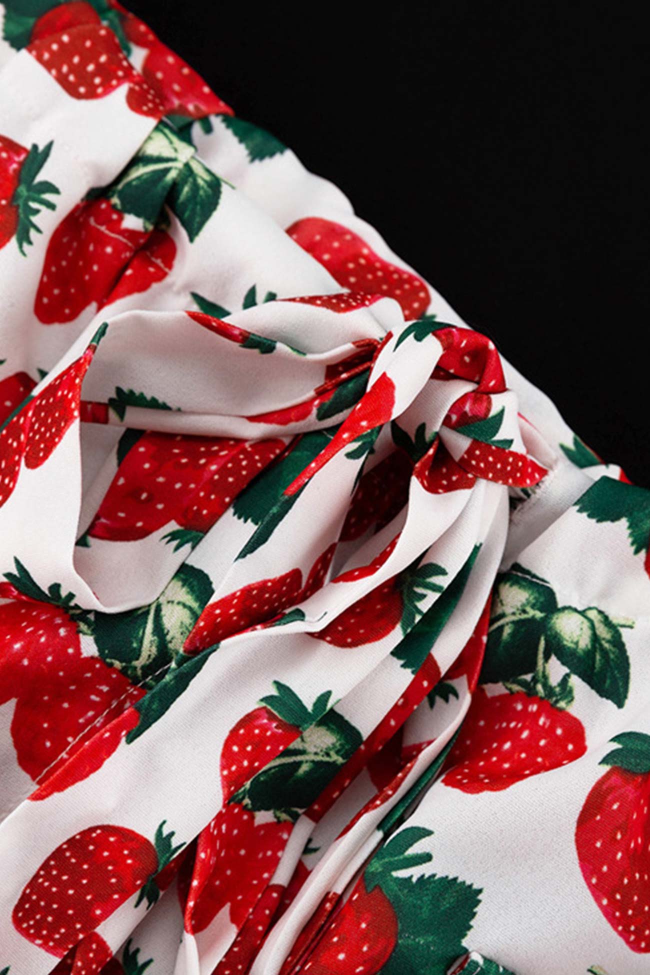 BXOXO - Strawberry Print Drop Shoulder Waisted Dress