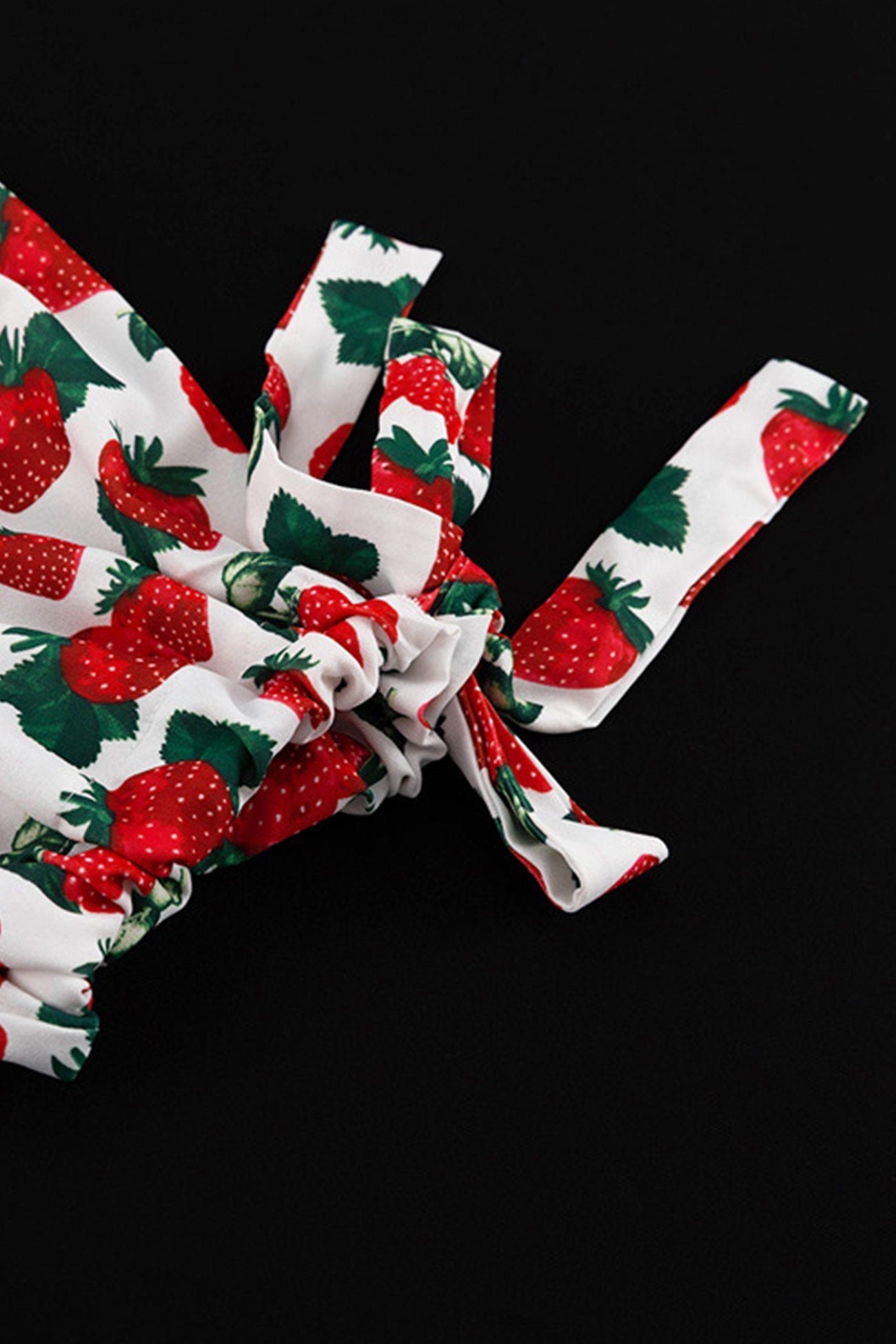 BXOXO - Strawberry Print Drop Shoulder Waisted Dress