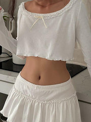 BXOXO - White Lace Trim Bow Long Sleeve Crop Top