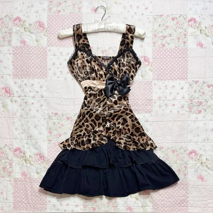 BXOXO Graphic Leopard Print Women T shirt 2000s Vintage Clothes Punk Sexy Tank Top Gothic Casual Grunge Girl Sling Aesthetic Crop Tops