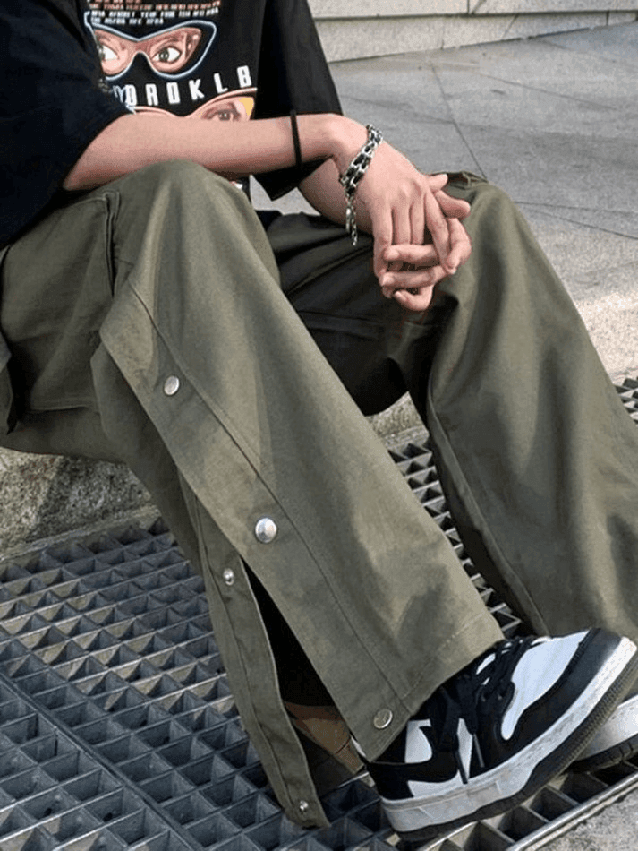 Buttoned Pocket Patch Cargo Pants