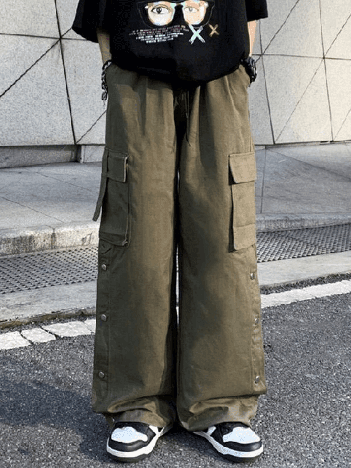 Buttoned Pocket Patch Cargo Pants