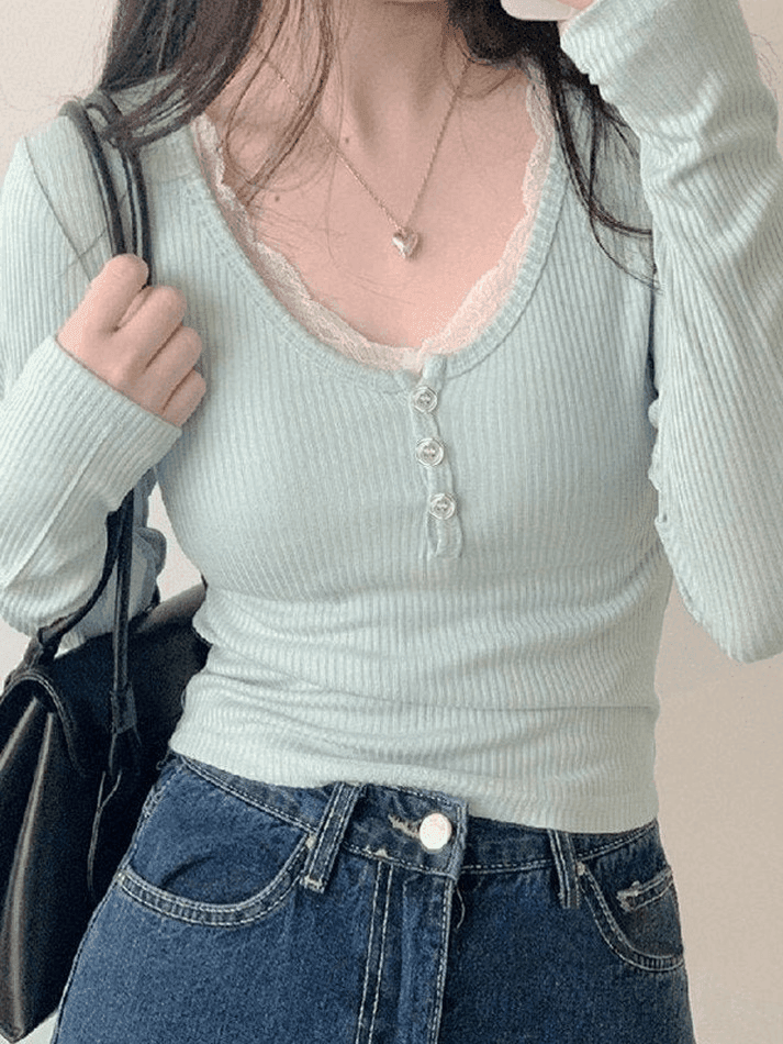 Lace Trim Knit Long Sleeve Crop Top