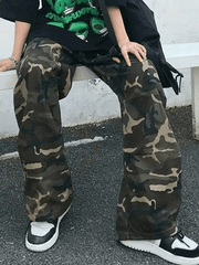 Loose Fit Camo Cargo Pants