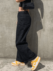 Relaxed Mid-Waist Boyfriend Jeans